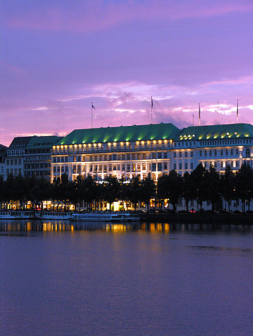 Binnenalster Fotos Von Hamburg In Bildgalerie Hotel Vierjahreszeiten