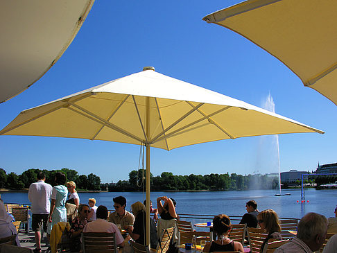 Brunchterrasse auf dem Alster Pavillon