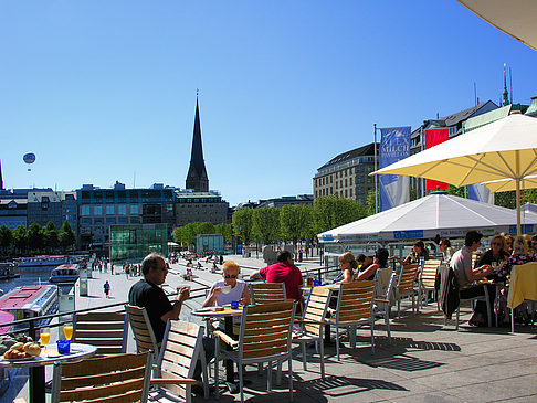 Brunchterrasse auf dem Alster Pavillon Foto 