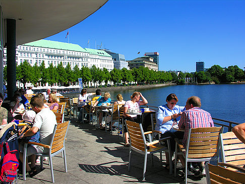 Brunchterrasse auf dem Alster Pavillon Fotos