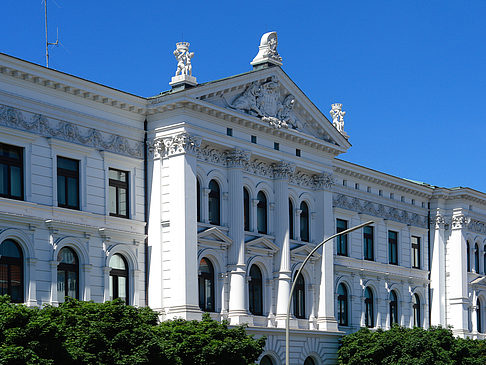 Rathaus von Altona Fotos