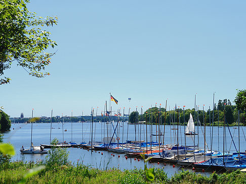 Bootsverleih und Hafen auf der Außenalster Fotos