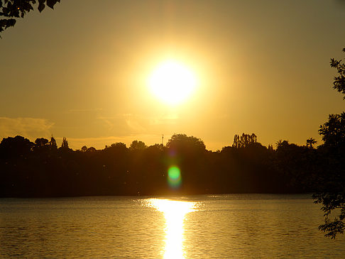 Sonnenuntergang an der Außenalster Foto 