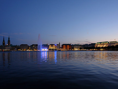 Binnenalster am Abend - Hamburg (Hamburg)