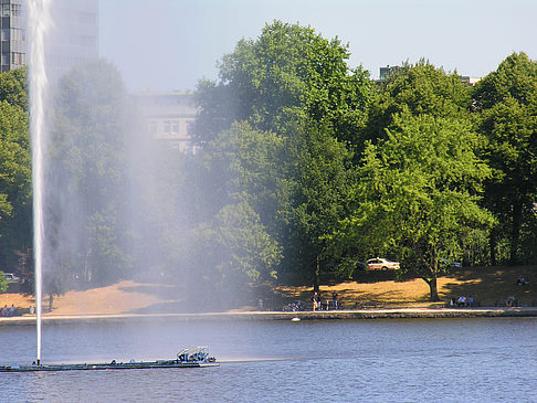 Fotos Fontäne auf der Binnenalster | Hamburg