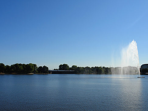 Fotos Fontäne auf der Binnenalster