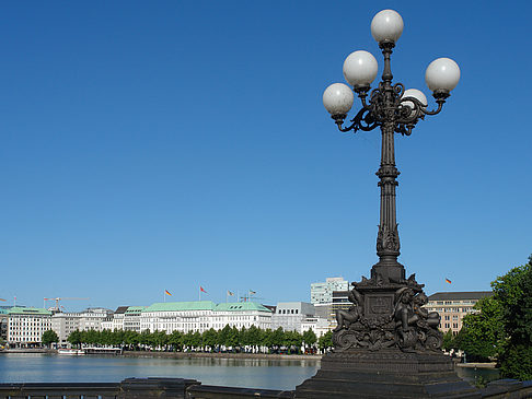 Foto Laterne und Binnenalster - Hamburg