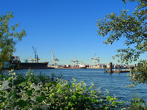 Blick auf den Hafen Foto 