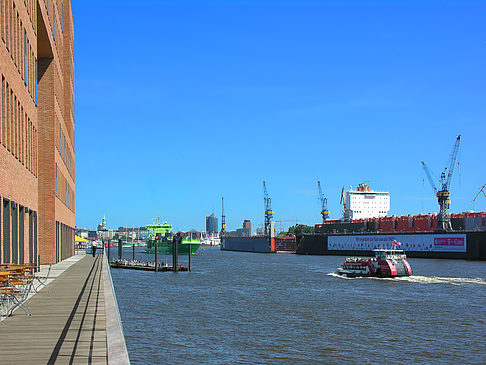 Altonaer Landungsbrücken - Hamburg (Hamburg)