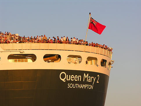 Queen Mary 2 Nahaufnahme - Hamburg (Hamburg)