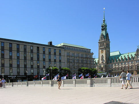 Blick auf Rathaus vom Jungfernstieg - Hamburg (Hamburg)